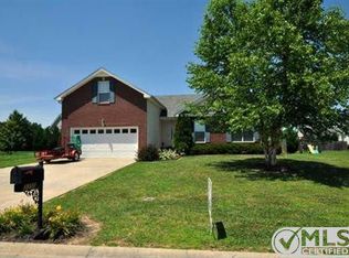 3355 Sunny Slope Dr, Clarksville, TN 37043