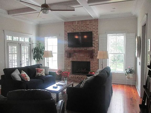 3rd image of 1611 River Island Pkwy