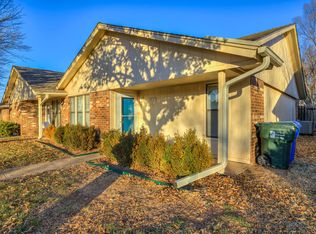 1215 Clearwater Dr, Norman, OK 73071