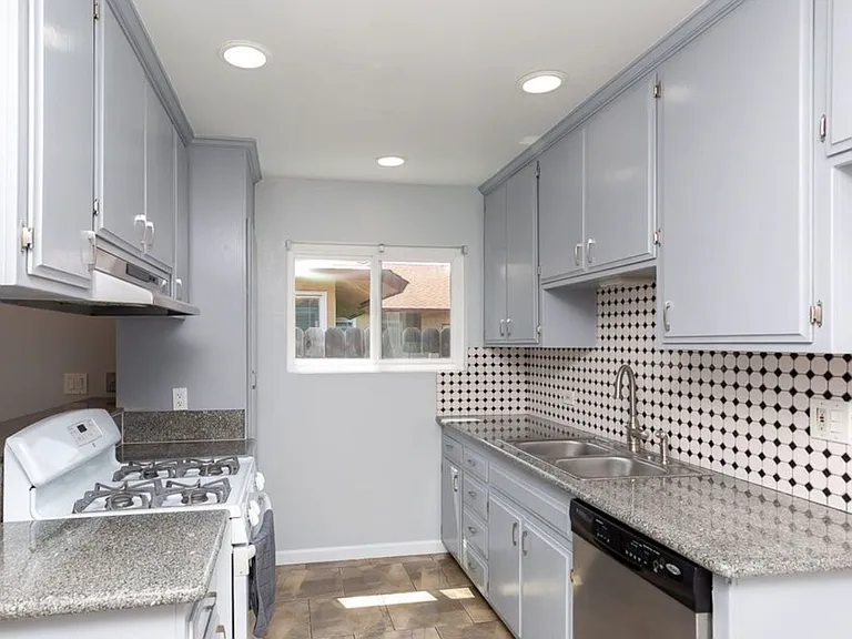 315 Nocturne Ct — Photo 13