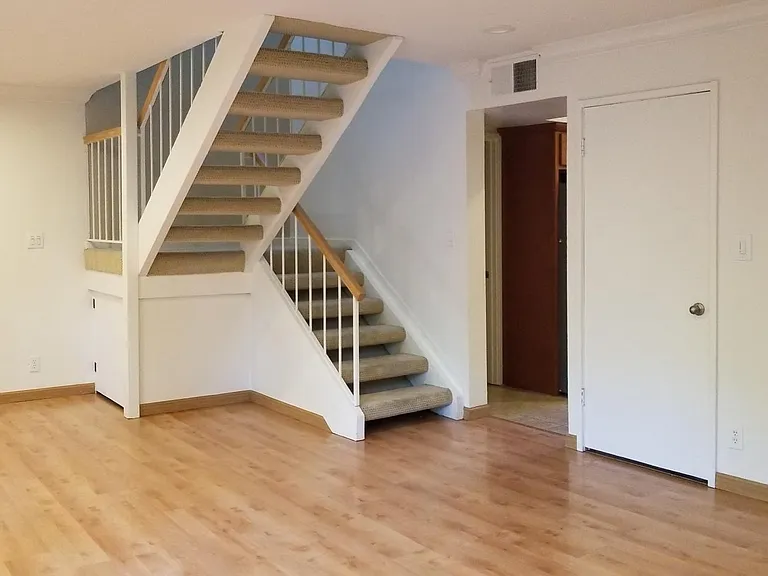301 Garden Creek Pl — Photo 8