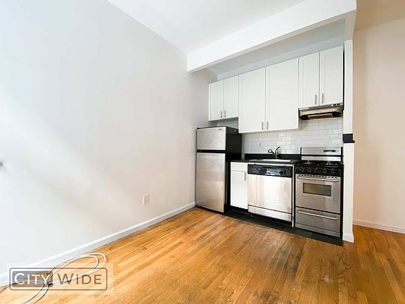5th image of 220 E 85th St APT 4R