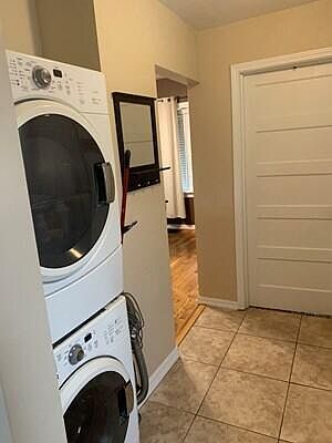 4th image of 705 Reynolds St