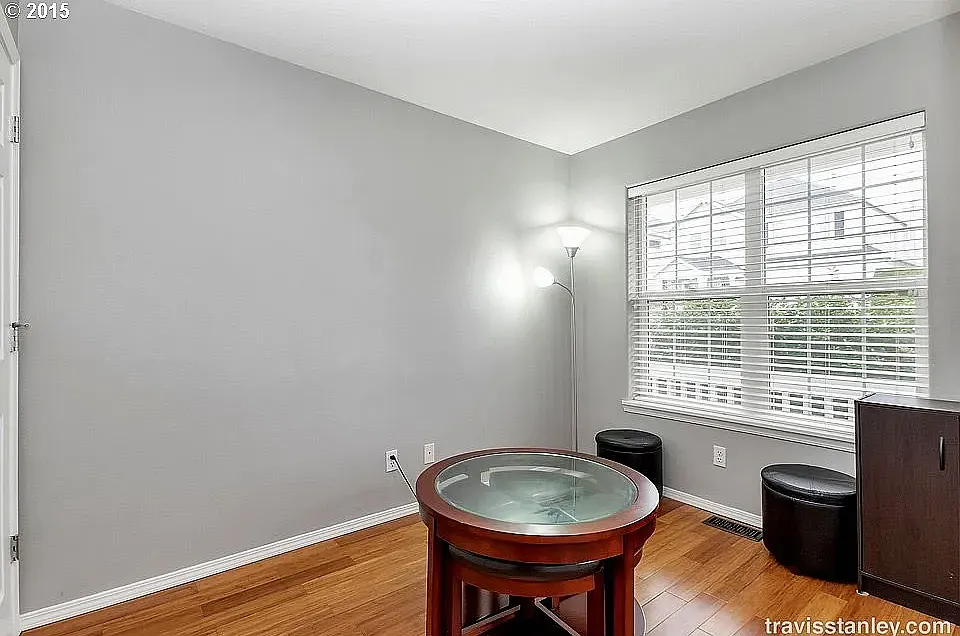 3 bed, 2.5 bath, 1692 sqft, $2,800 — Photo 3