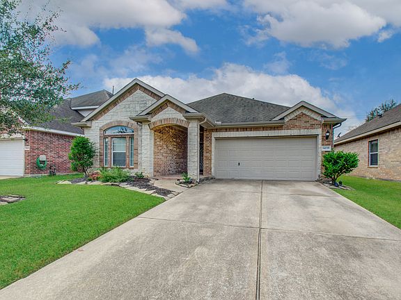 3rd image of 14235 Englewood Park Ln