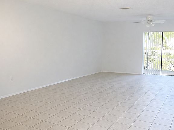 3rd image of 3427 59th Ave W