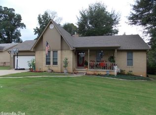 28 Leprechaun Ln, Alexander, AR 72002