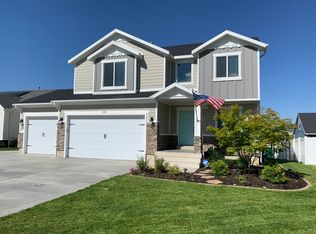 298 S Bing Cherry Way, Layton, UT 84040