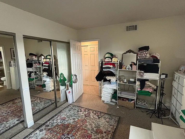 2034 Green St #C — Photo 22