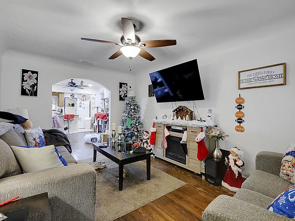 4th image of 622 Rosalind Avenue
