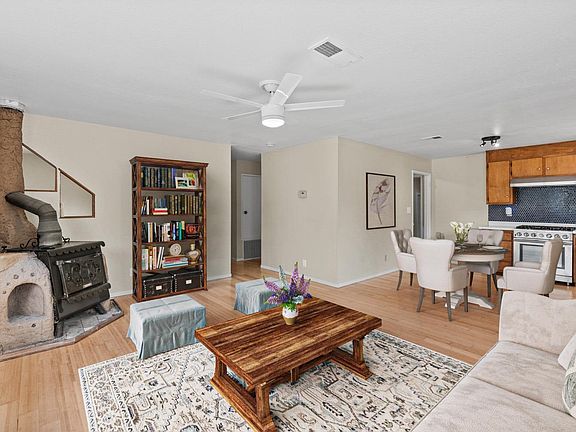 3rd image of 10861 Main Street