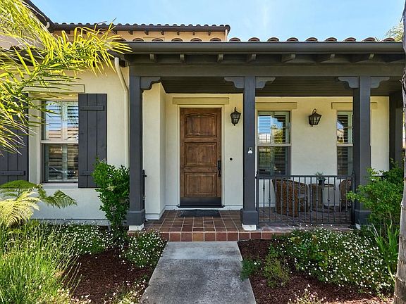 3rd image of 1136 Macias Ln