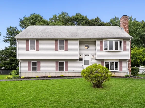60 Carter St, Brockton, MA 02302