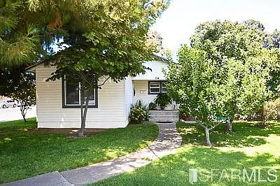 104 E H St photo 1