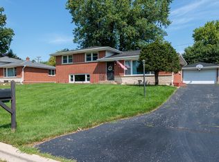 11138 84th Pl, Willow Springs, IL 60480