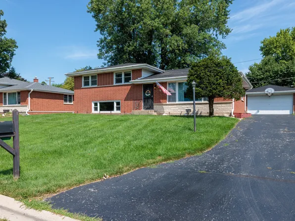 11138 84th Pl, Willow Springs, IL 60480