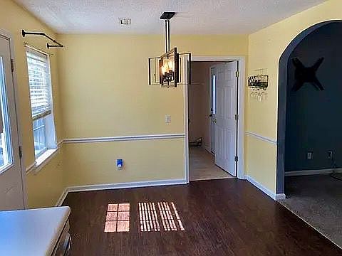 5th image of 76 Caravan Ln