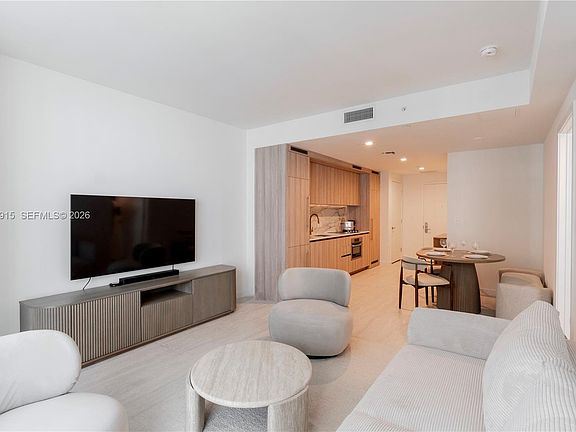 3rd image of 77 SE 5th St Unit 1910