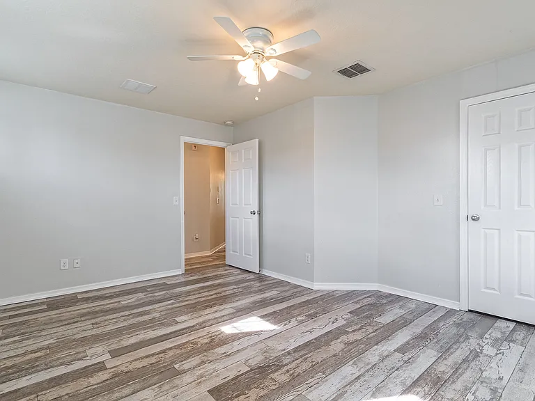 1210 Bassano Way — Photo 9