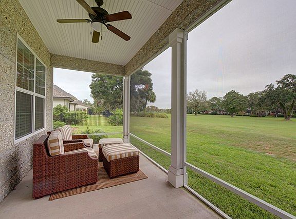 5th image of 169 Country Club Dr