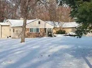 816 Ludwig Park Dr, Fort Wayne, IN 46825