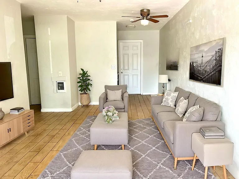 430 N Charles St #2 — Photo 1