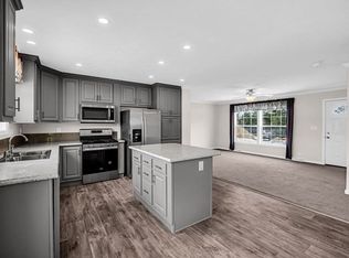 72 Topaz, Gardner, MA 01440