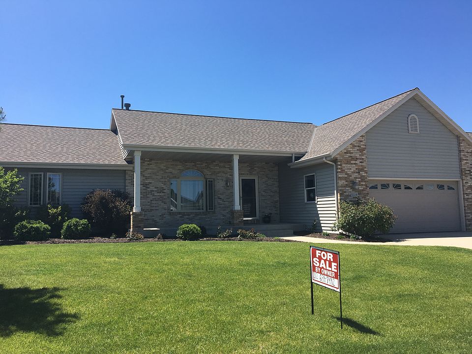 1st image of 1224 Lily Ave