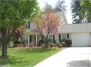 6901 Cedar Bend Ct, Greensboro, NC 27410