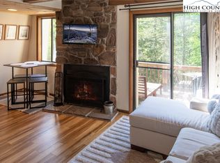 18 Spruce Ct UNIT B, Banner Elk, NC 28604