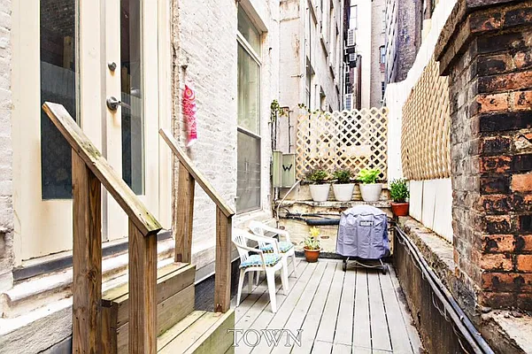 Sold by Town Residential | media 8