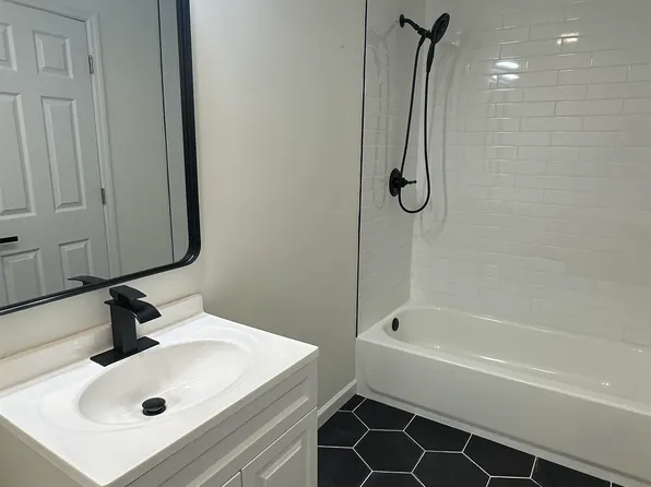 25 East 34th Street image 13 of 13