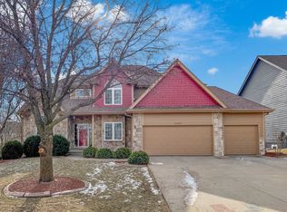 12608 Prairie Dr, Urbandale, IA 50323