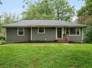 8609 Ford Ave, Raytown, MO 64138