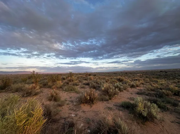 718 6th Ave NW, Rio Rancho, NM 87124