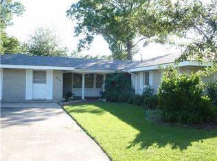 9214 Darby Ln, River Ridge, LA 70123