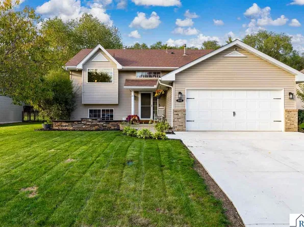 1115 Ridge St, Jordan, MN 55352