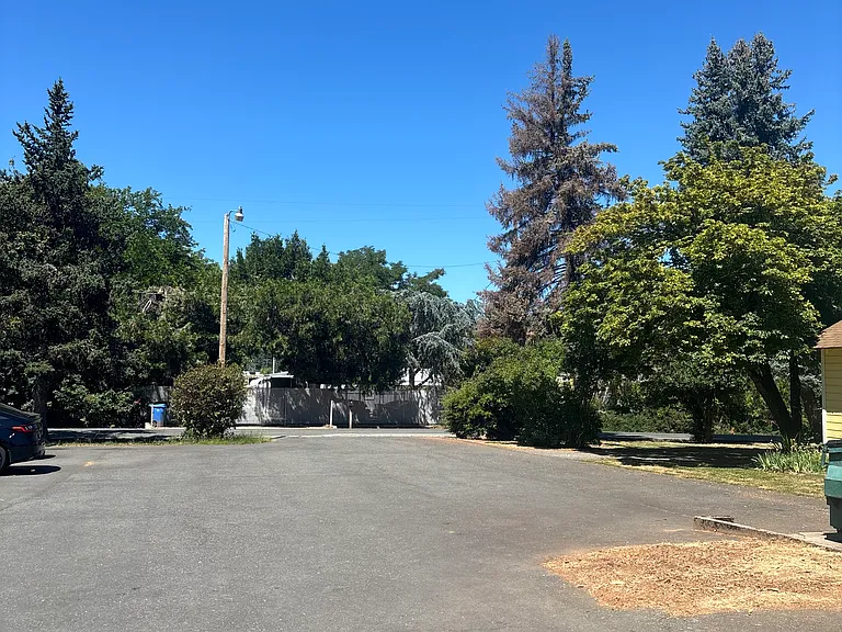 1535 Mount Baldy Rd #7 — Photo 17