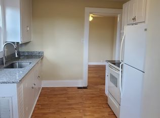 1233 E Center St #B, Kingsport, TN 37660