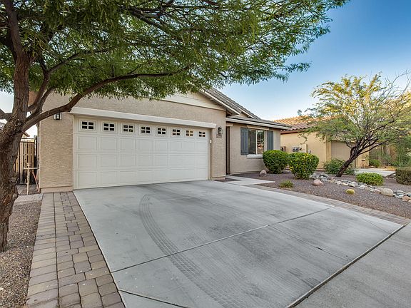 3rd image of 7594 W Rock Springs Dr