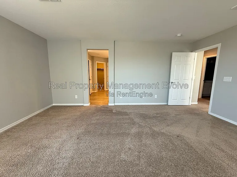 5618 N 87th Dr — Photo 17