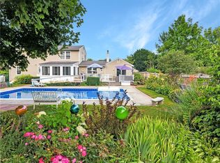 83 Pemberton Ave, Jamestown, RI 02835