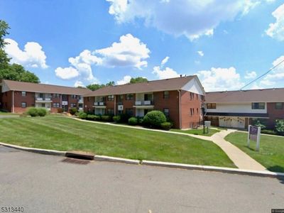 1300 Rock Ave, Unit L6, North Plainfield, NJ, 07060