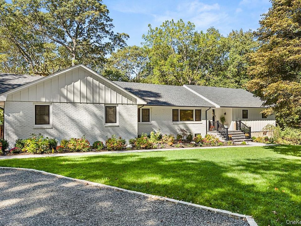 1st image of 25 Pinoak Lane