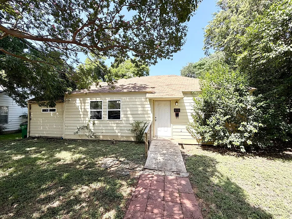 123 Victory Dr