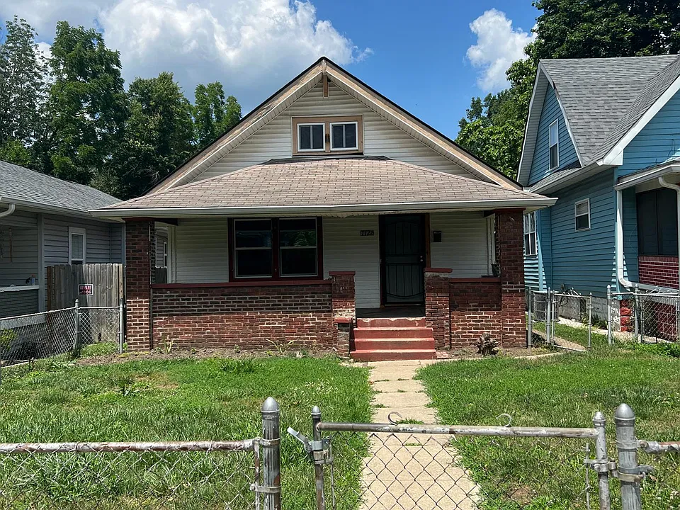 1122 W 34th St