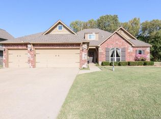 2808 W Detroit St, Broken Arrow, OK 74012