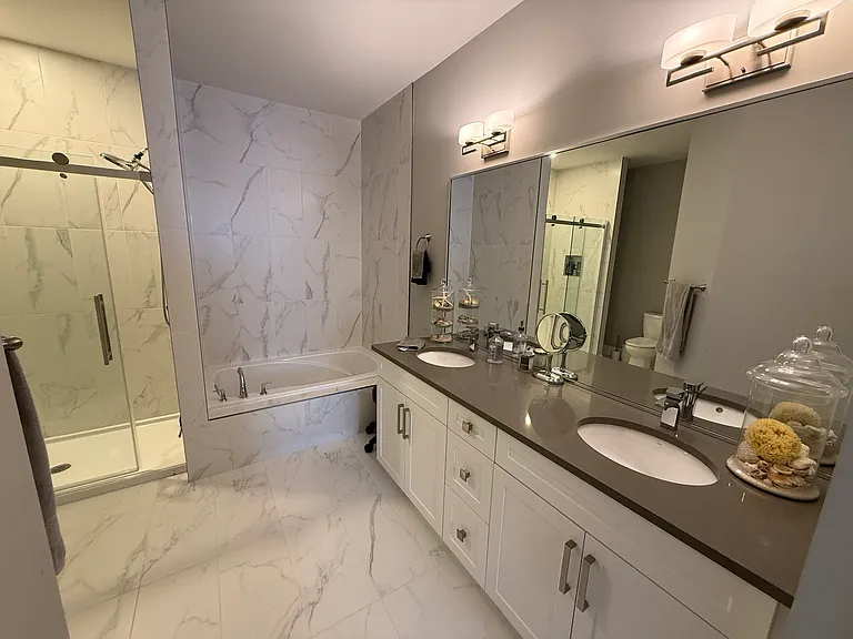 9861 Glendon Dr #117 — Photo 11