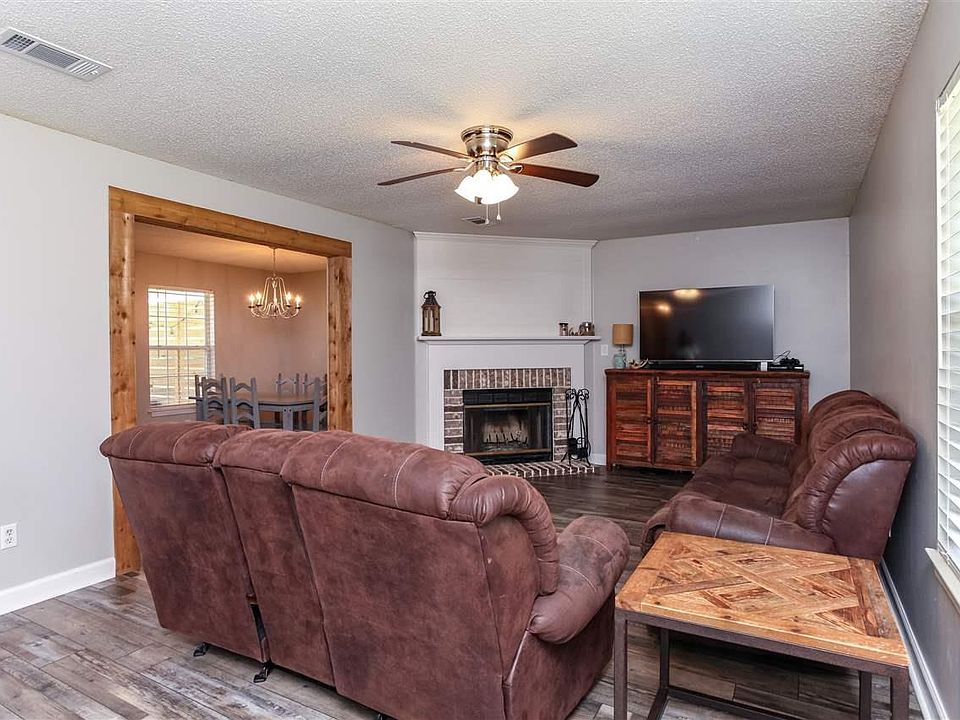 1st image of 4745 Pine Circle Dr