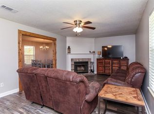 4745 Pine Circle Dr, Molino, FL 32577